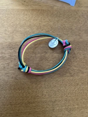 Elegante pulsera/tobillera de playa (rosa, verde azulado, amarillo y negro) con dije “I Know” Foto 1 de 2