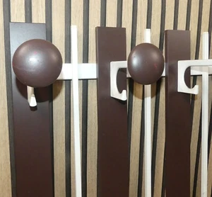 Stabile 60er 70er Jahre Garderobe weiß/braun Design Wandgarderobe space age 70s - Bild 1 von 10