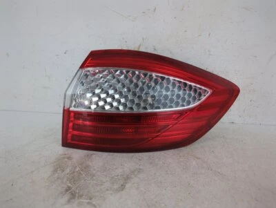 Luz trasera/trasera en carrocería Ford Mondeo 2007-2010 (lado del conductor)  Foto 1 de 4