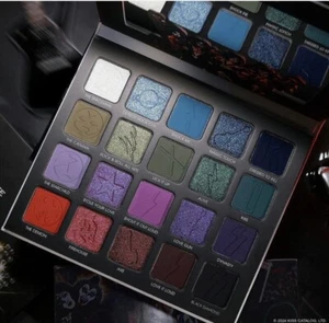 Glamlite X KISS Band LIMITED EDITION Lidschatten Palette 20 Farbtöne Lidschatten Neu - Bild 1 von 5