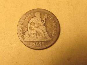 1877 Seated Liberty Dime in G Good Condition - Picture 1 of 2