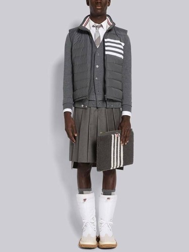 Thom Browne Gilet imbottito in twill di poliestere a righe 4 barre grigio medio MVD024X 07259 035