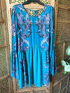 Türkisblaues Tunika Langarm Kleid Gr. XL leichter Stoff tolle Bewegung - Bild 1 von 10