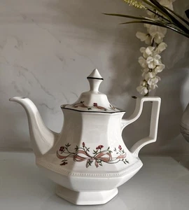 Vintage Eternal Beau Large Teapot. A1 A Beauty! - Picture 1 of 12