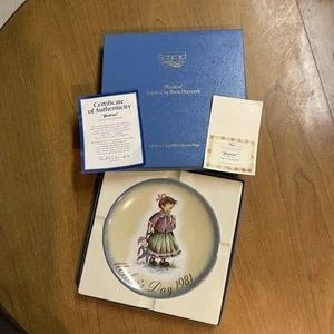 Schmid Inspired By: Berta Hummel Playtime Mothers Day 1981 Collectors Plate - Picture 1 of 6