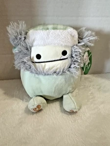 Squishmallow 5" Evita Bigfoot Suave Como Nuevo Navidad Trampero Sombrero Yeti Peluche Nuevo con Etiquetas - Imagen 1 de 6