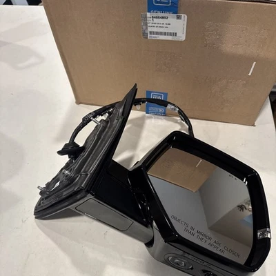 Nuevo espejo retrovisor exterior derecho pasajero GM 84664802 2015-2020 Cadillac Escalade negro Foto 1 de 4