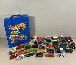 Verschiedene Streichholzschachtel Autos mit Koffer - Bild 1 von 13