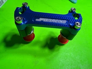 HandleBar Riser Mount Clamp 1  1/8" For SX125/150/250 SXF250/350/450 2016-2020 - Picture 1 of 5