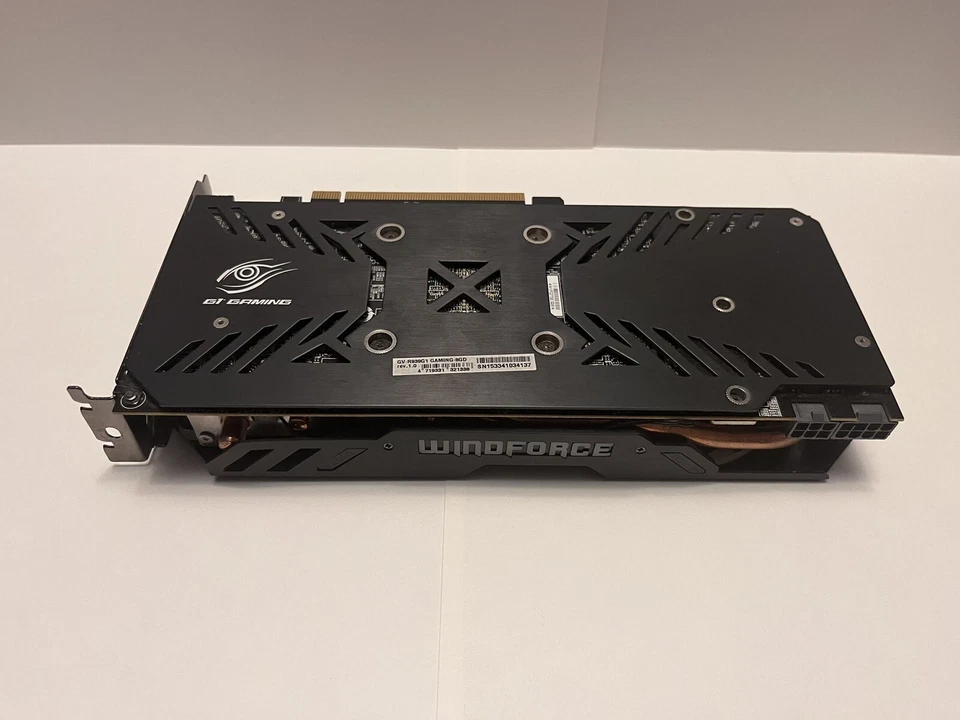 Gigabyte AMD Radeon R9 390 WindForce 8GB GDDR5 GV-R939G1-GAMING-8GD - Image 1 of 4