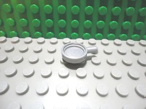 Lego mini figure 1 Flat Silver pan cooking kitchen friends NEW - Picture 1 of 1