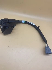 Honda 08L91-SZA-10031 Socket Assy OEM - Picture 1 of 8