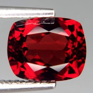 2.48Cts AMAZING CUSHION SHAPE NATURAL PYROPE GARNET LOOSE GEMSTONE - Picture 1 of 3