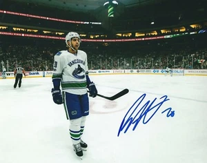 Signed 8x10 BRANDON SUTTER Vancouver Canucks Photo - COA - Picture 1 of 1