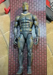 From the Everett Ross & Killmonger 2 Pack Marvel Legends Loose (Killmonger only) - Picture 1 of 4