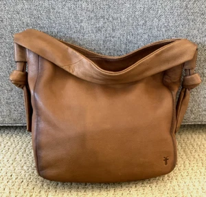 FRYE NORA Knotted Hobo Shoulder Bag Brown Burnished Leather Slouch Boho Beige - Picture 1 of 16