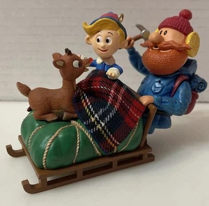 Heirloom Ornament Rudolph Yukon's Yuletide Greetings Carlton Cards 2004 - Picture 1 of 9