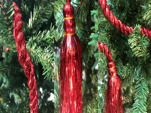 2m Red Christmas Rope Tinsel Garland Tree Hanging Decoration - 3 Pack Decor - Picture 1 of 8