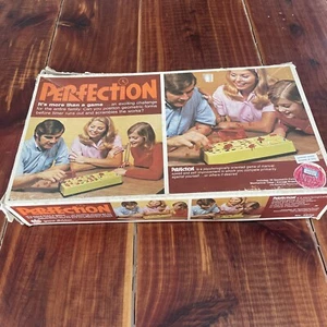 Vintage 1973 PERFECTION Game from REED Games 100% COMPLETE EXCELLENT CONDITION - Picture 1 of 7