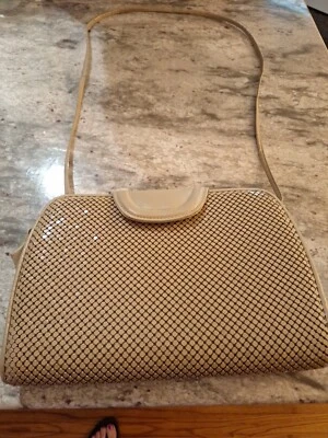 Elegante Cartera de Hombro Timeless Whiting Davis Malla Lentejuelas Neutro Crema Tostado  Foto 1 de 4