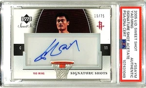 2005 Upper Deck Sweet Spot Acetate YAO MING Signed Rockets Card PSA/DNA Slabbed - Picture 1 of 3