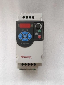 ALLEN-BRADLEY POWERFLEX 4M AC DRIVE, 240 VAC, 1 PHASE, 0,5 PS, 22F-A2P5N103 - Bild 1 von 5
