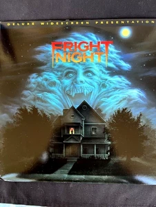 FRIGHT NIGHT-1985 (Laser Disc) Breitbild. Dir. Tom Holland (Kinderspiel - 1988) - Bild 1 von 2