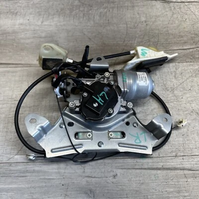 G8139311H I 2011-2017  Nissan Quest Sliding Door Motor Left Driver Side LR OEM - Image 1 of 4