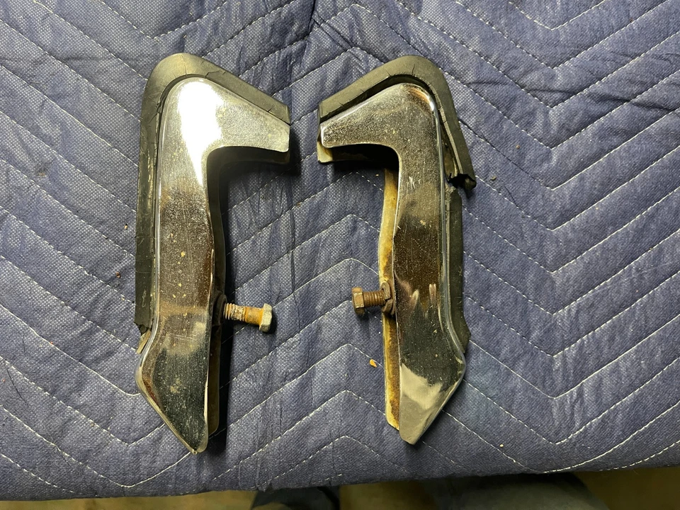 Protector parachoques delantero Coronet 1969 pátina usado juego sin goma 1969 mira 9 fotos 68 Foto 1 de 4