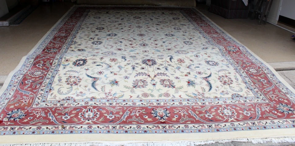 手工编织羊毛地毯 12x18 | 大号罗马尼亚小地毯 | 红色和象牙色花卉 — 第 1/4 张图片