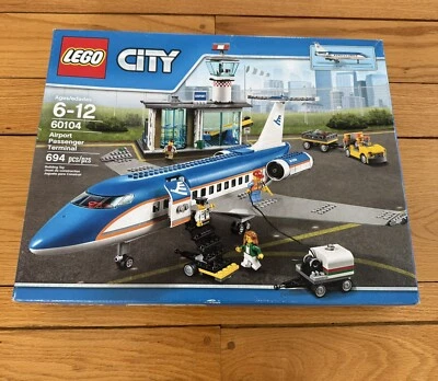 LEGO CITY: Airport Passenger Terminal (60104) - NEW - Image 1 of 4