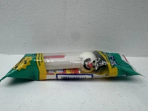 Brand New Original Sealed Pez Snowman With Feet - Picture 1 of 5