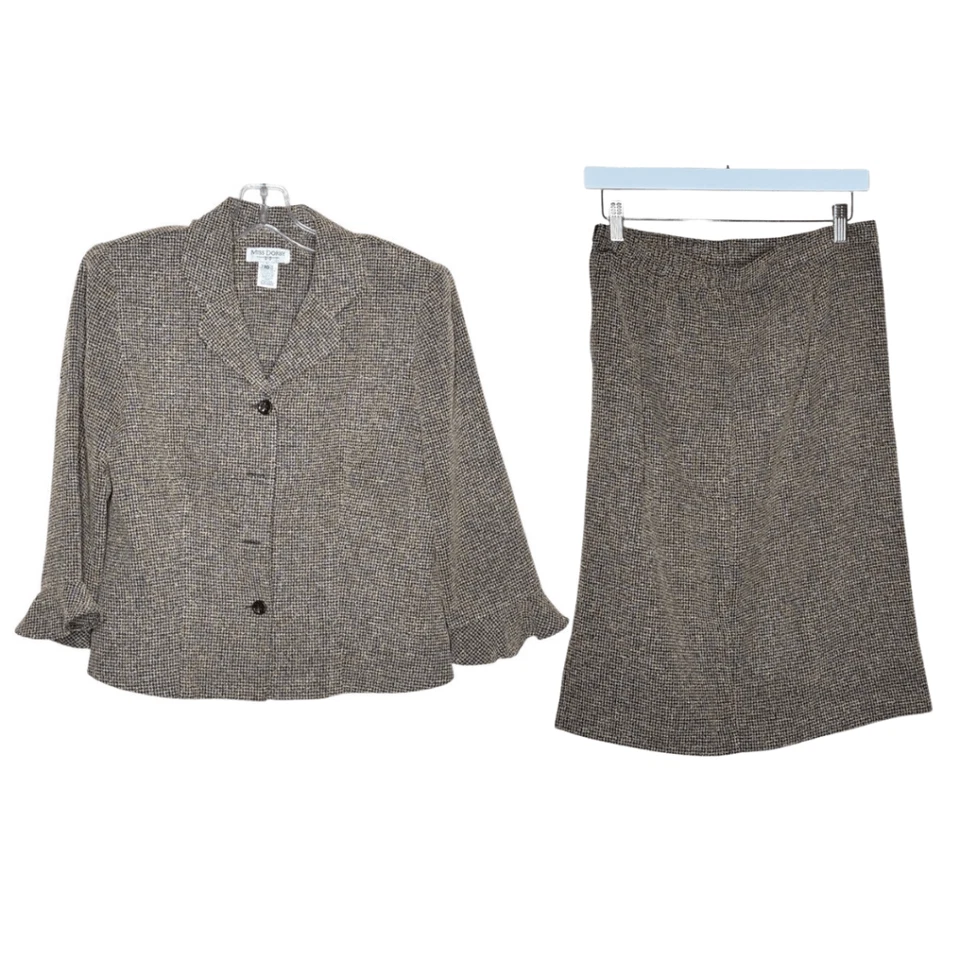 Miss Dorby Vintage Black Tan Long Sleeve Blazer Skirt Suit Size 10 Ruffle Sleeve - Image 1 of 4