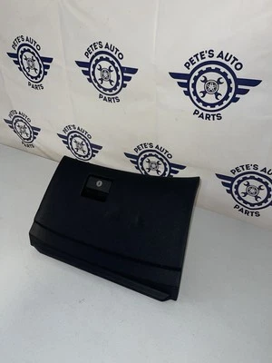 Infiniti V36 G35 G37 Q4Q60 2008-2015 pasajero delantero guantera inferior fabricante original Foto 1 de 4