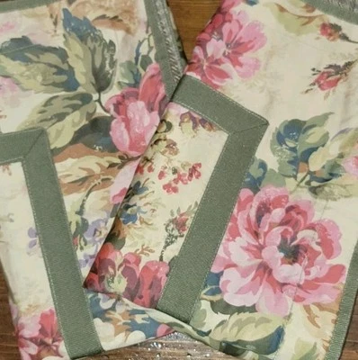 Conjunto de 2 fronhas de travesseiro padrão Chaps Ralph Lauren Rosemont floral algodão verde rosa - Imagem 1 de 4
