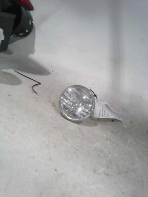Used Driving Light fits: 2007 Gmc Yukon xl 1500 Fog-Driving Base Grade A - Image 1 of 4