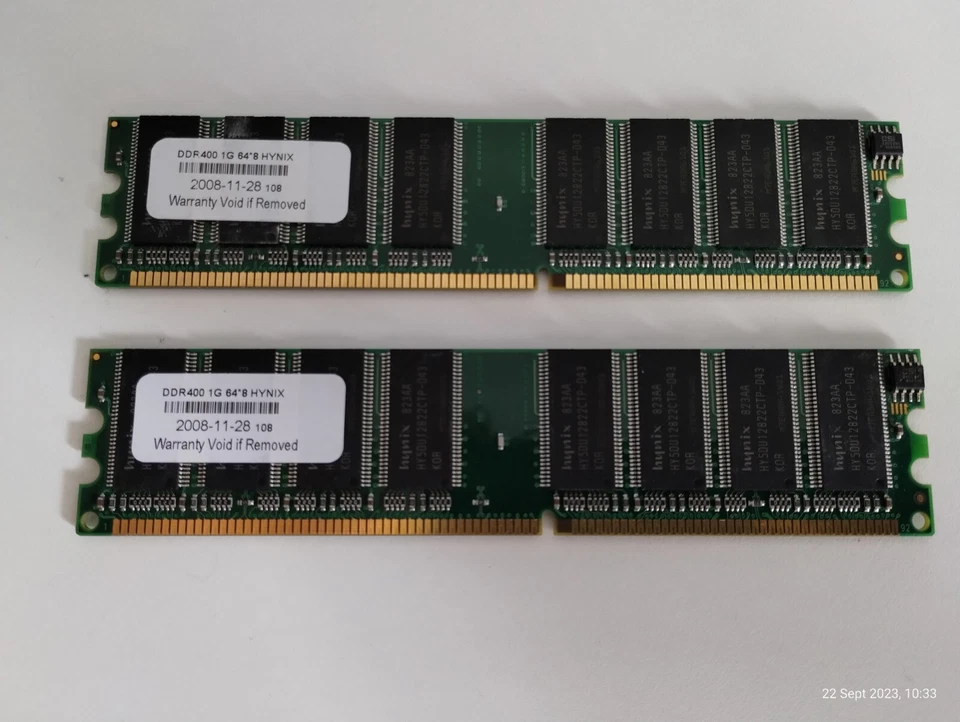 2x (Matching Pair) Hynix 64*8 SDRAM 1gB 400MHz DDR (2gb Total) - Image 1 of 1