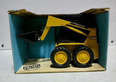 Carregador compacto vintage 1/16 Ertl Ford com a caixa. - Imagem 1 de 4