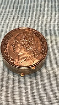 Pastillero vintage hecho en Italia Foto 1 de 4