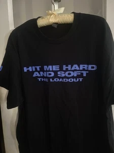 HIT ME HARD AND SOFT Local Crew XL Loadout Shirt - Bild 1 von 4