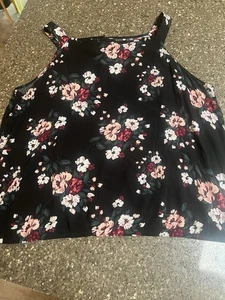 Maurices Black Floral Tank Top Size 2X Ruffle Neckline Career Lagenlook Plus EUC - Picture 1 of 9