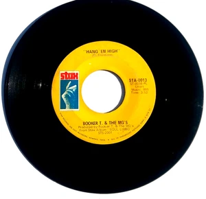 BOOKER T. & THE MG'S -Hang Em High- STAX  Vinyl 45rpm For💥 Display 💥 Crafts💥 - Picture 1 of 4
