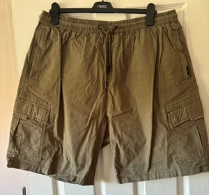 Worn Once Mens Khaki Green NEXT Drawstring Waist Summer Cargo Shorts XL 36/38w - Picture 1 of 3
