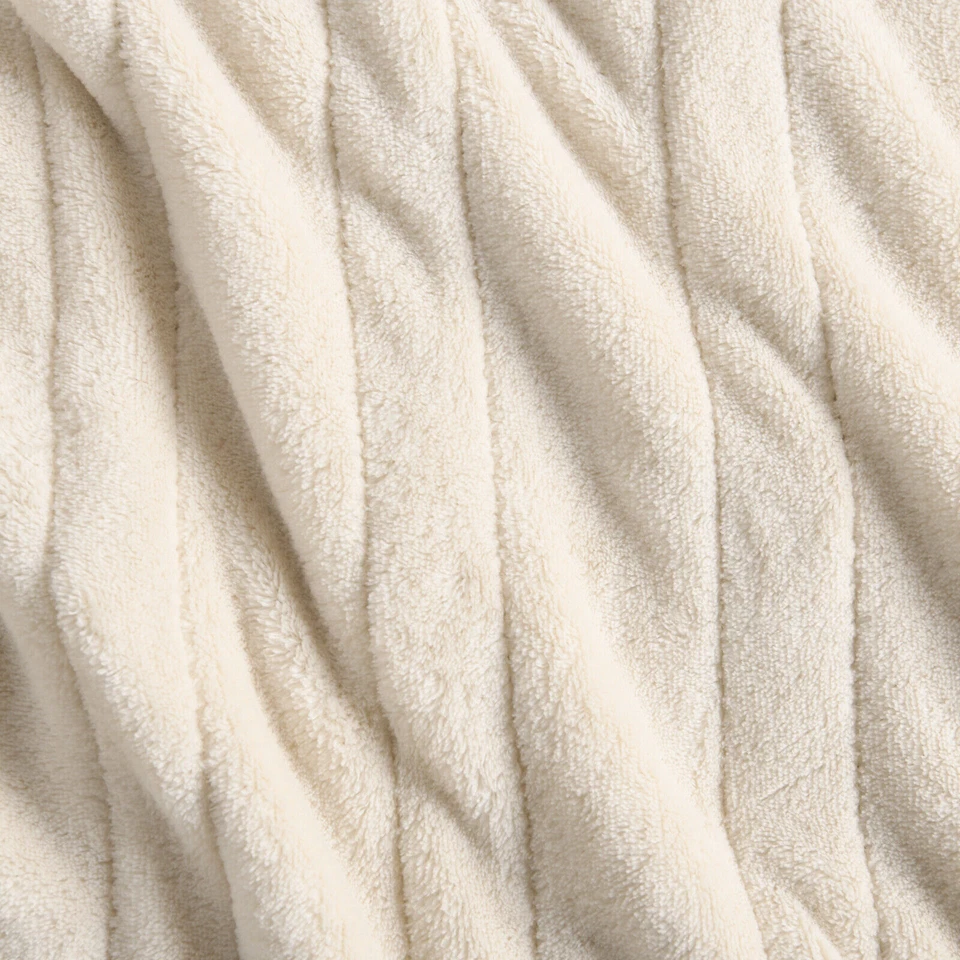 Dreamaker Coral Fleece Heated Throw - Cream, 160 x 120 cm (9012079)