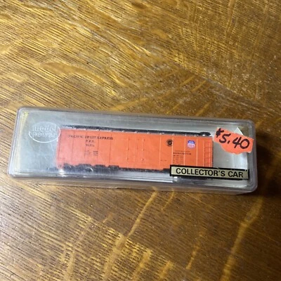 Model Power N Scale Pacific Fruit Express Refrigerator Car 3723 - Image 1 of 4