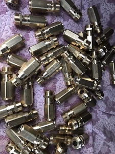 SICHERHEITSVENTIL - VALVOLA DI SICUREZZA 1/2 SENZA ANELLO - Picture 1 of 6