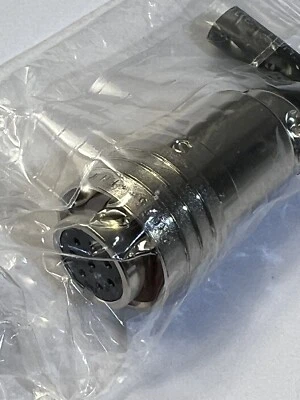 Tajimi PRCO5 P8F Connector Plug - Image 1 of 4