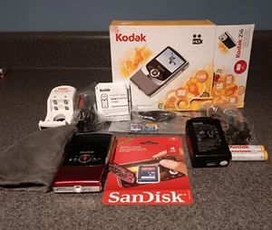 Kodak Zi6 Pocket Video Camera For Parts. Includes 3 SDHC Cards, Kodak Batt Charg - Picture 1 of 8
