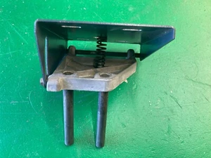 Gruppo base supporto motore seghetto da tavolo artigianale - Ricambi 37824 37825 38734 - Foto 1 di 8