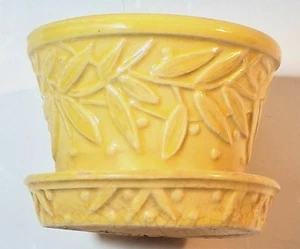 Vintage McCoy Leaves And Berries Small Pot and Saucer Yellow - Picture 1 of 6